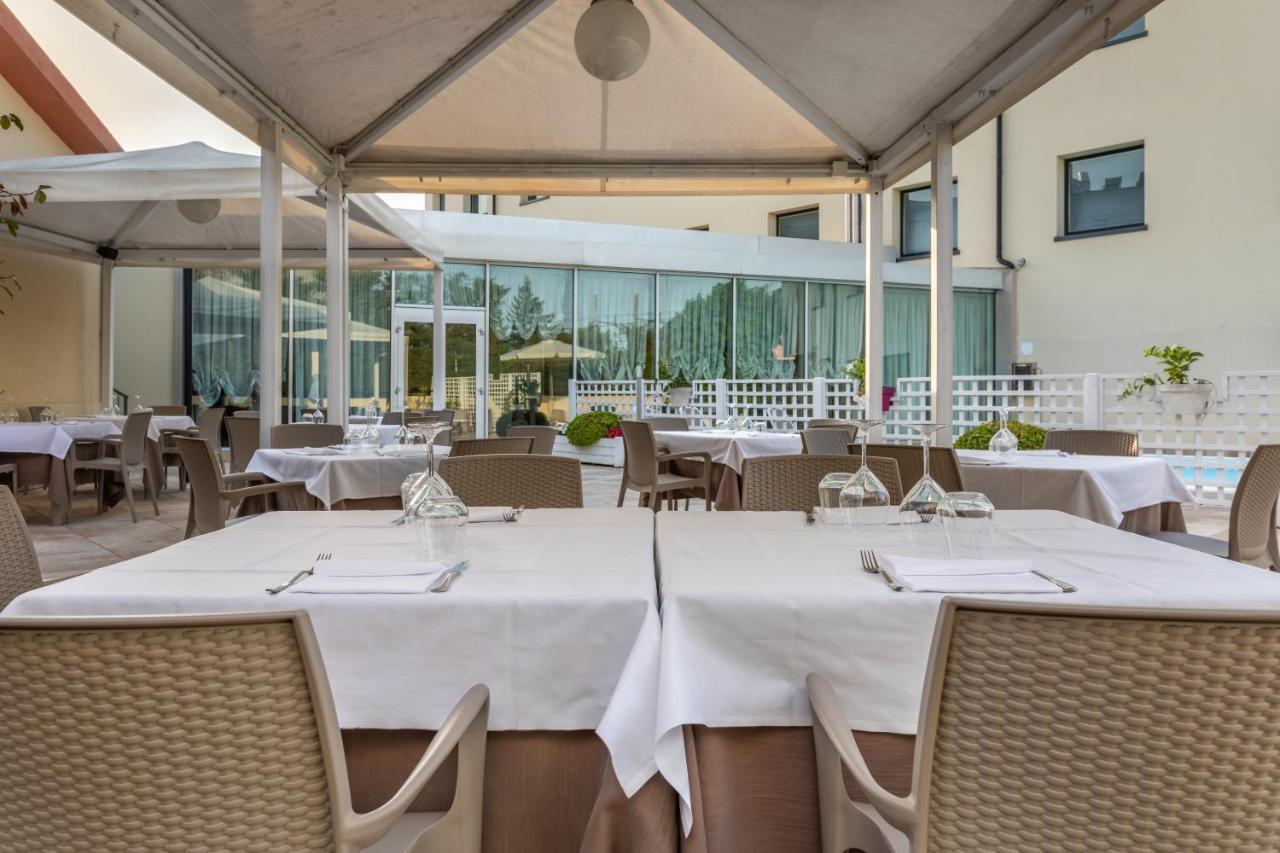 Hotel Concorde Камерано Экстерьер фото