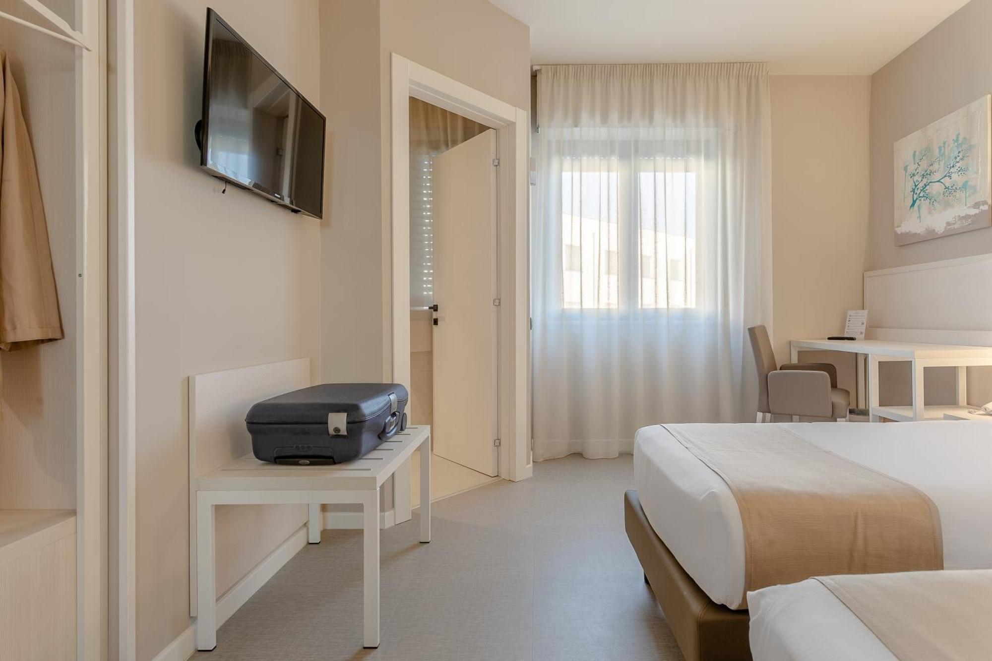 Hotel Concorde Камерано Номер фото