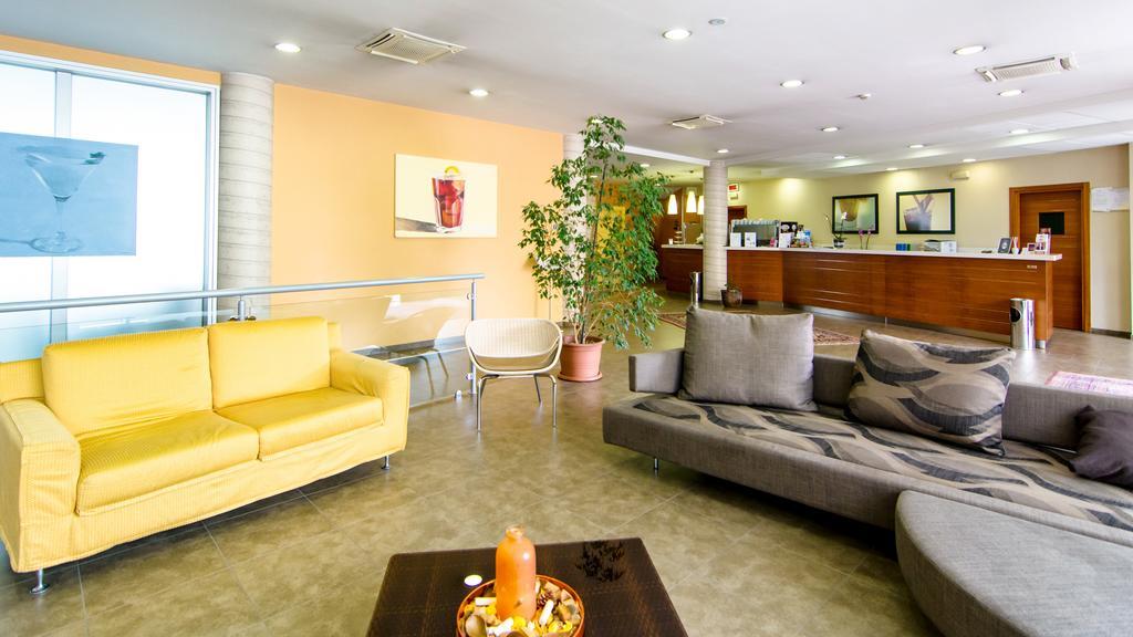 Hotel Concorde Камерано Экстерьер фото